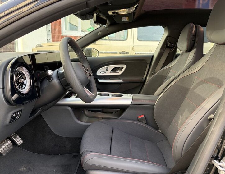 Mercedes-Benz CLA Kombi 0,0 260 kw