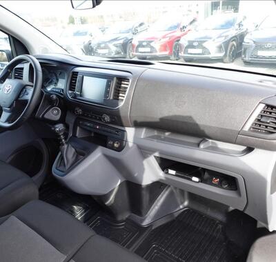 Toyota ProAce 10