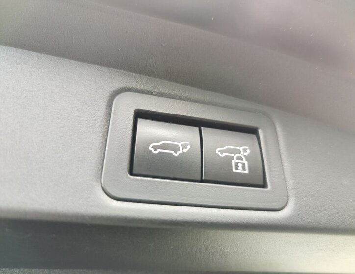 Toyota Corolla Kombi 2,0 l 144 kw