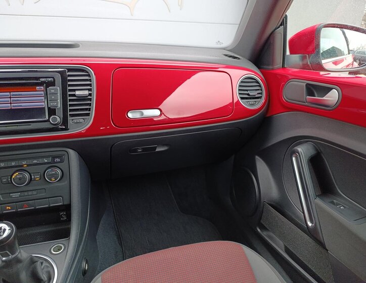 Volkswagen Beetle Kabriolet 1,2 l 77 kw
