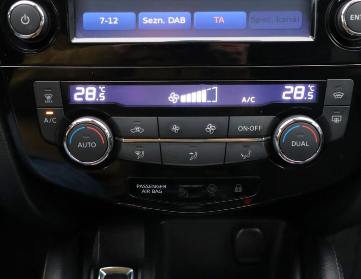 Nissan Qashqai SUV 1,5 l 81 kw