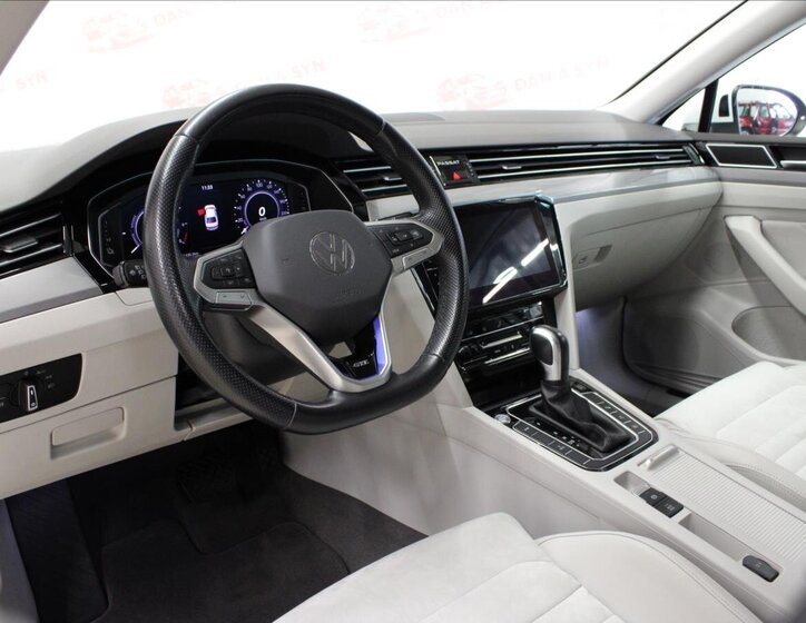 Volkswagen Passat Sedan 1,4 l 115 kw