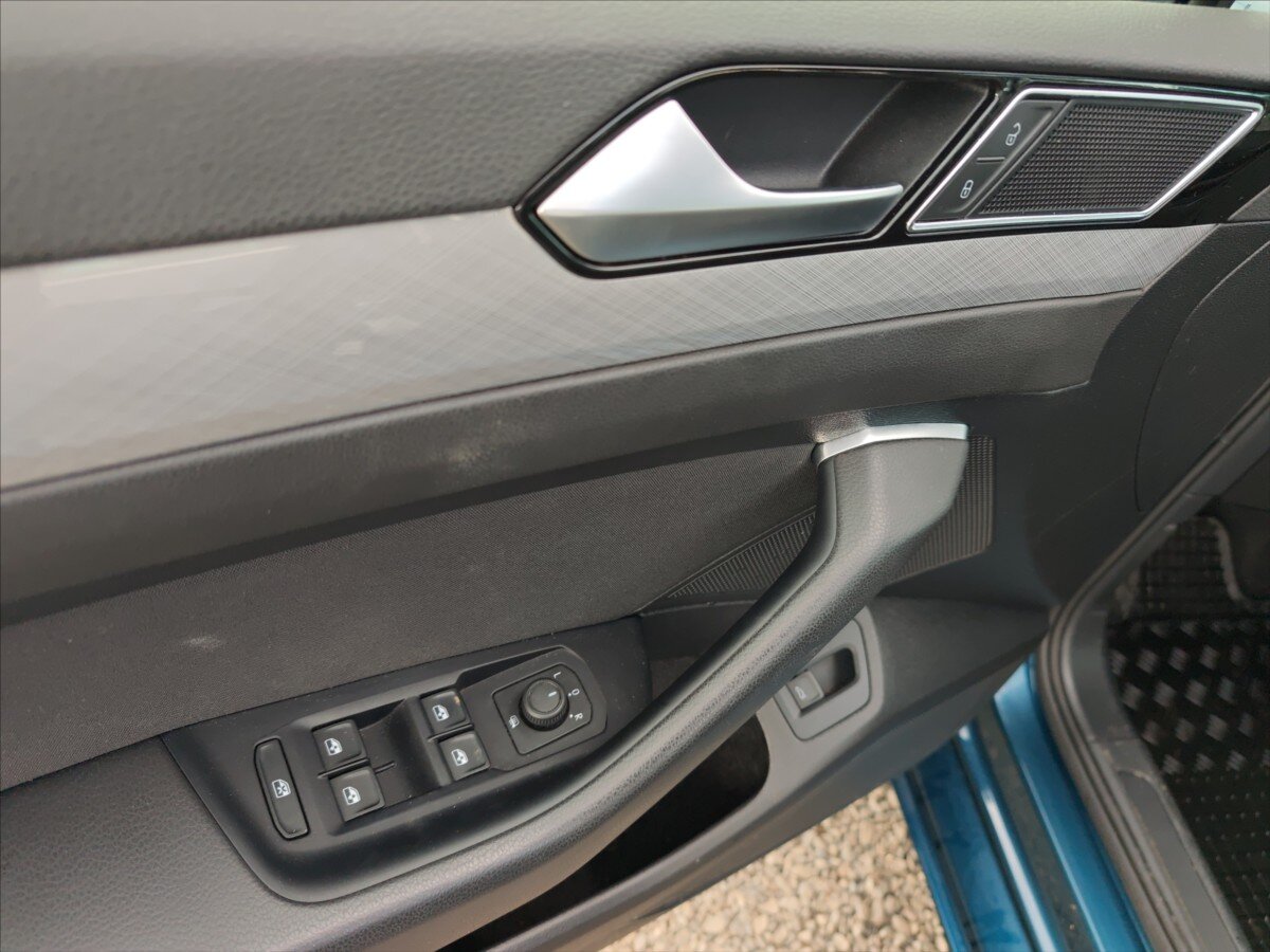 Volkswagen Passat Kombi 1,5 l 110 kw