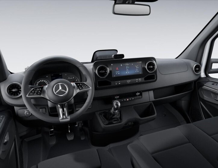 Mercedes-Benz Sprinter 4