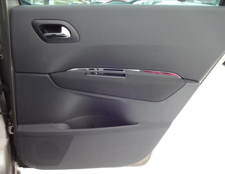 Peugeot 5008 MPV 1,6 l 115 kw