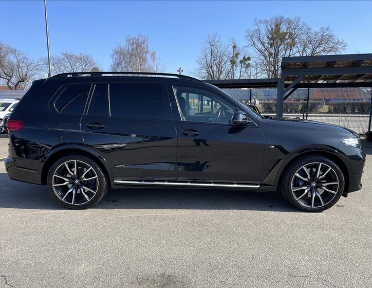 BMW X7 SUV / Terénní 3,0 l 195 kw