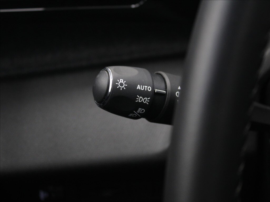 Peugeot 408 Liftback 1,2 l 96 kw