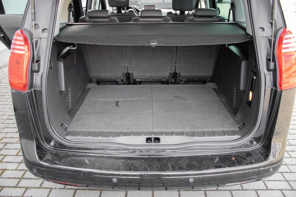 Peugeot 5008 SUV / Terénní 2,0 l 110 kw