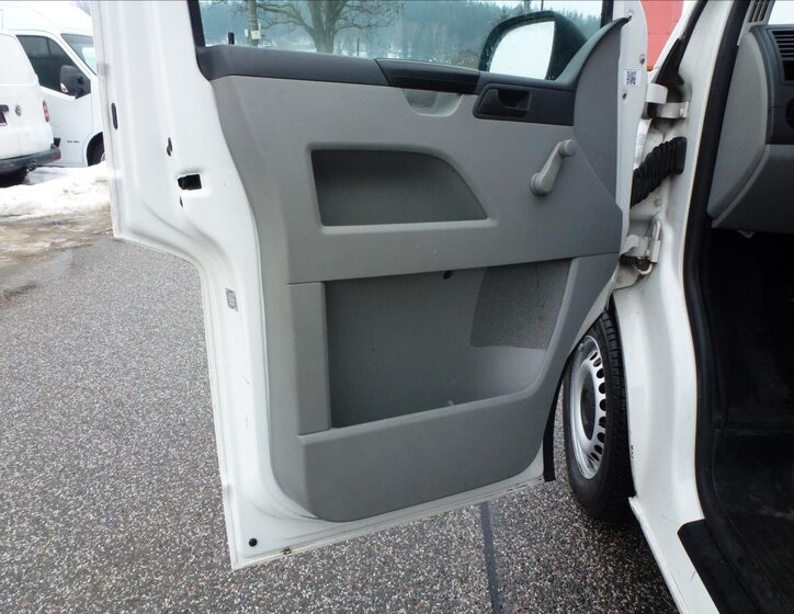 Volkswagen Transporter 13