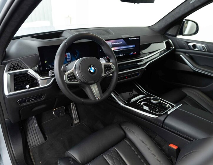BMW X7 SUV / Terénní 3,0 l 280 kw