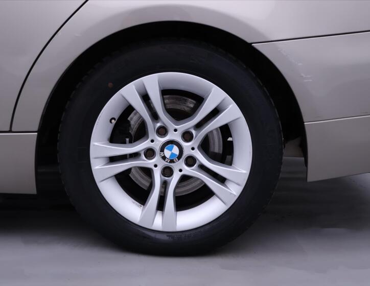 BMW Řada 3 28