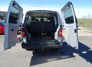 Volkswagen Caravelle MPV 2,5 l 96 kw
