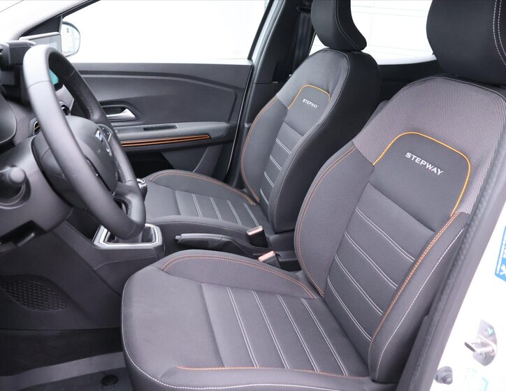 Dacia Sandero Hatchback 999,0 67 kw