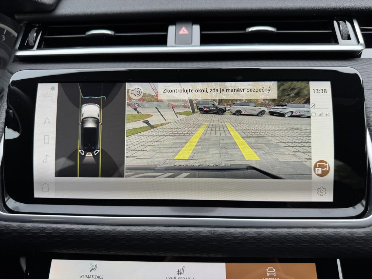 Land Rover Range Rover Velar SUV / Terénní 2,0 l 150 kw