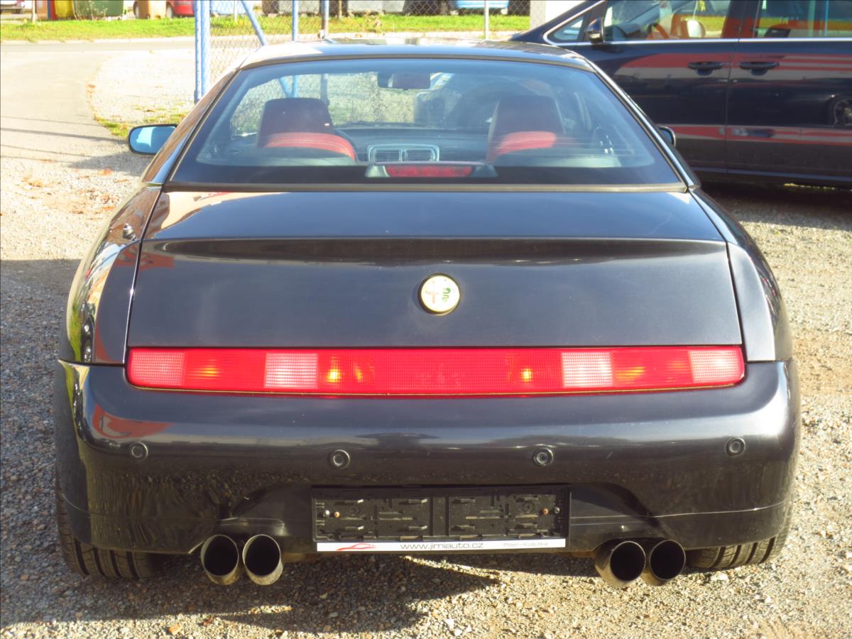Alfa Romeo GTV