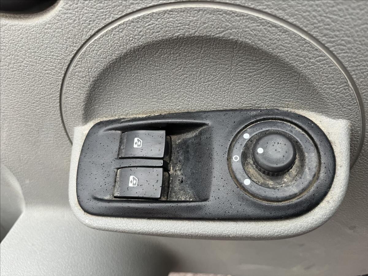 Renault Master Skříň 2,5 l 74 kw