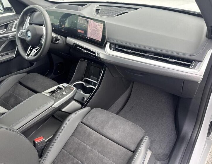 BMW iX1 SUV 1,0 200 kw