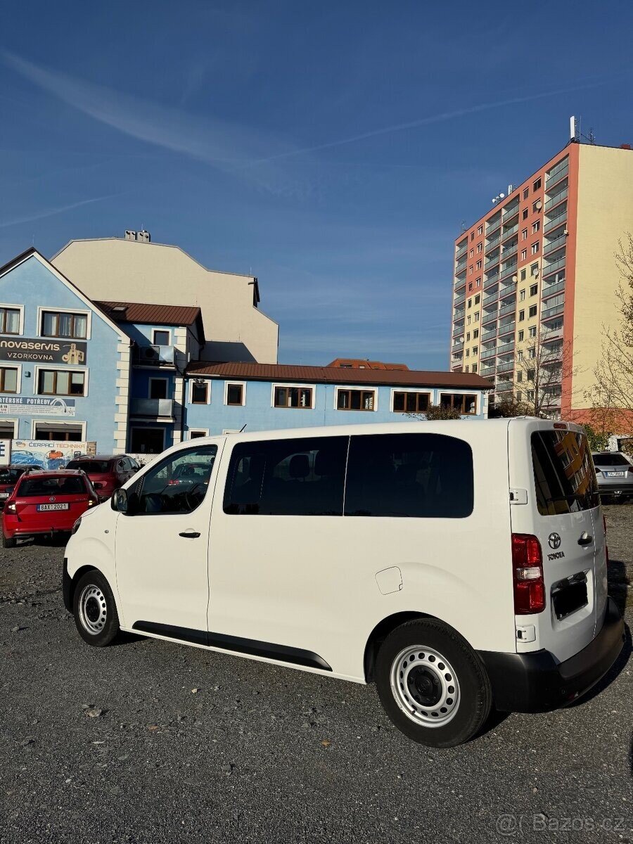 Toyota ProAce VAN-Minibus 1,5 l 88 kw
