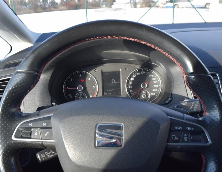 Seat Alhambra Kombi 2,0 l 135 kw