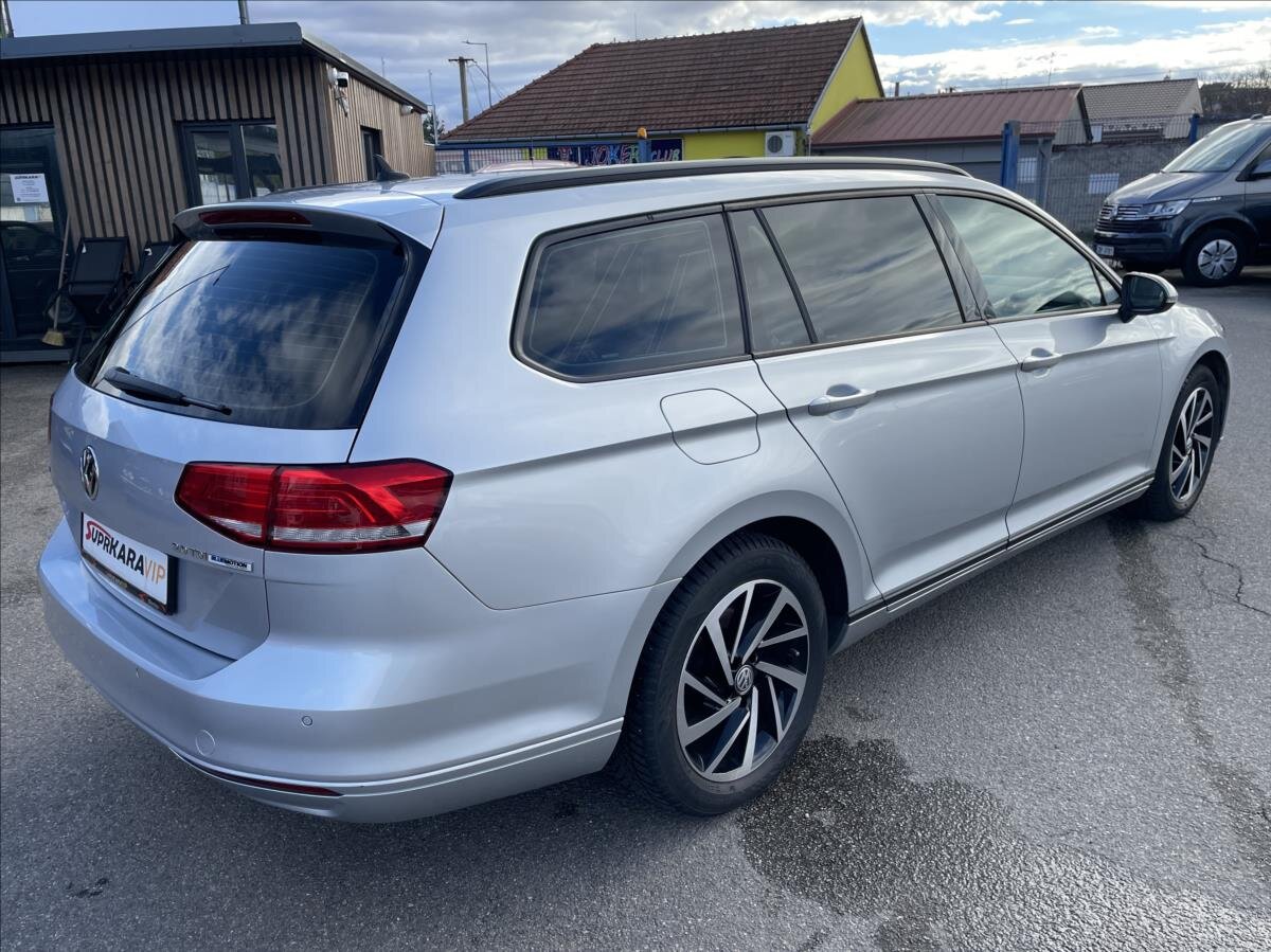 Volkswagen Passat Kombi 2,0 l 110 kw