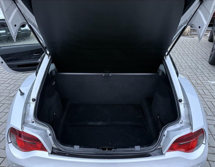 BMW Z4 Kupé 3,0 l 195 kw