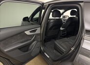 Audi Q7 44