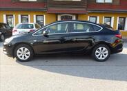 Opel Astra 9