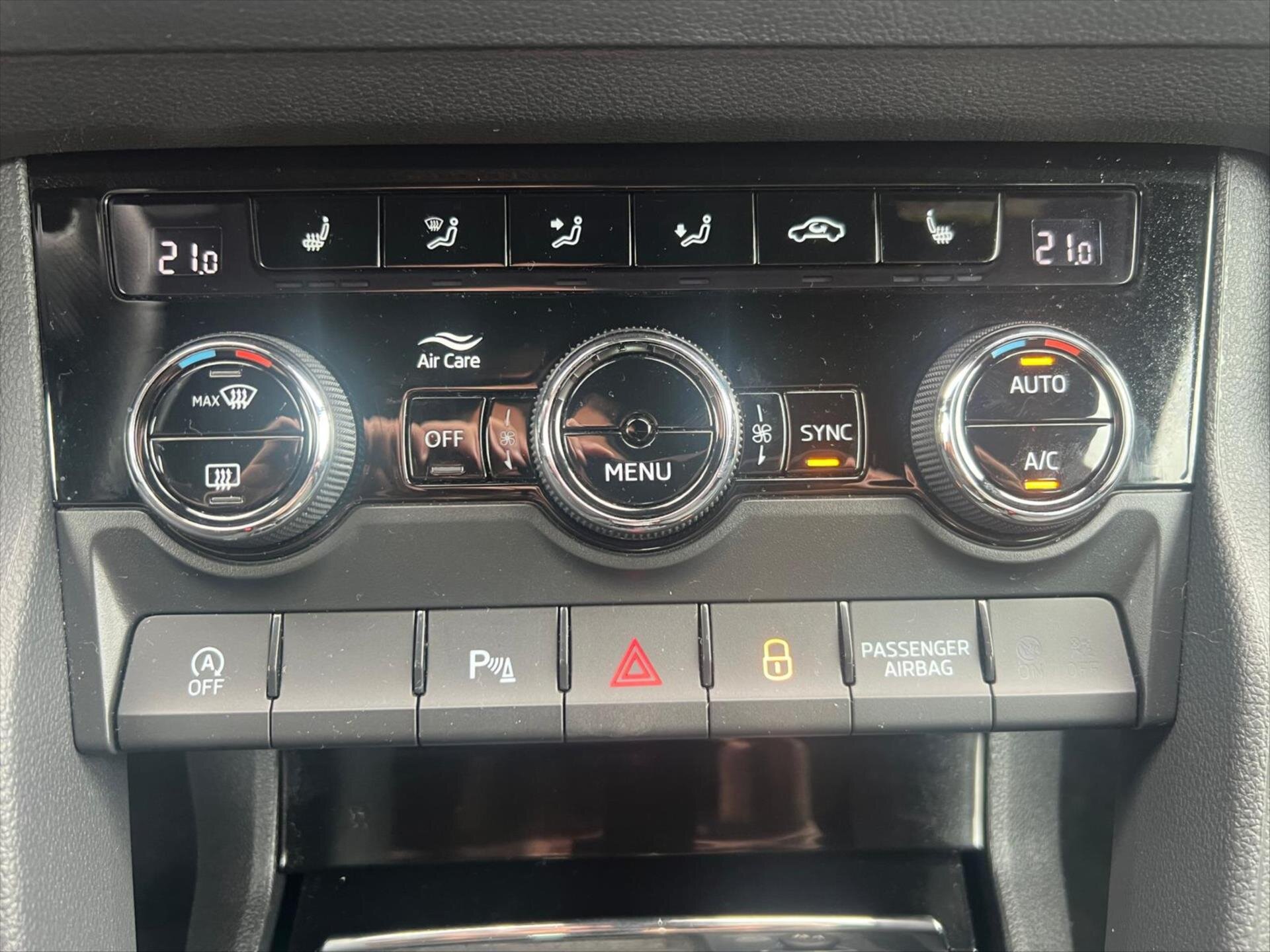 Škoda Karoq SUV 1,5 l 110 kw