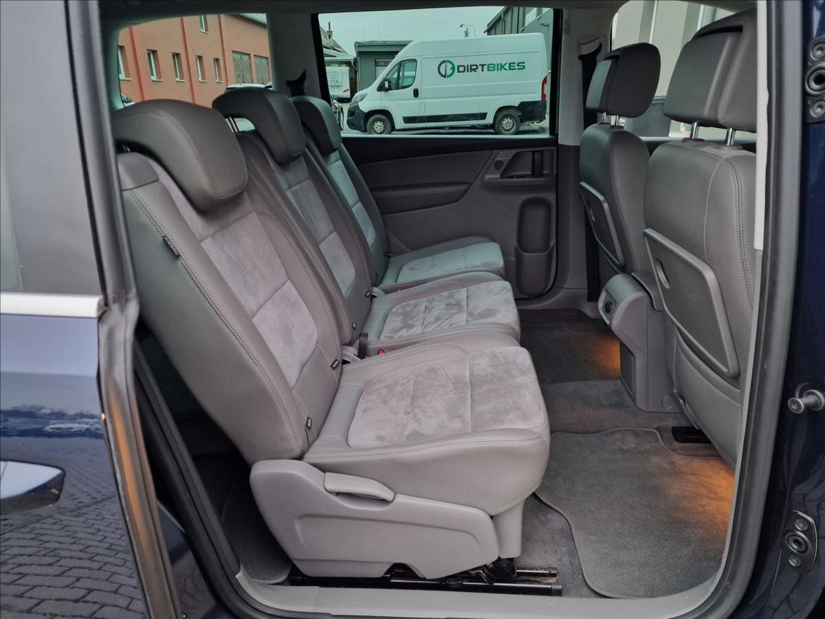 Volkswagen Sharan Kombi 2,0 l 110 kw