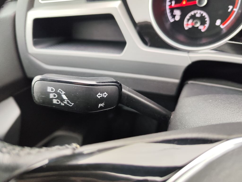 Volkswagen Touran MPV 1,5 l 110 kw