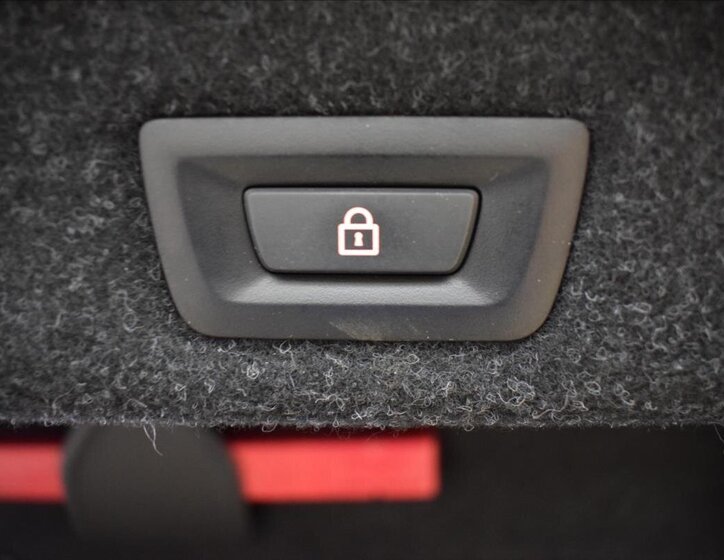 BMW Řada 5 Sedan / Limuzína 3,0 l 195 kw