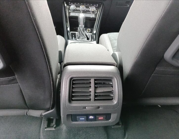 Volkswagen Touran 22