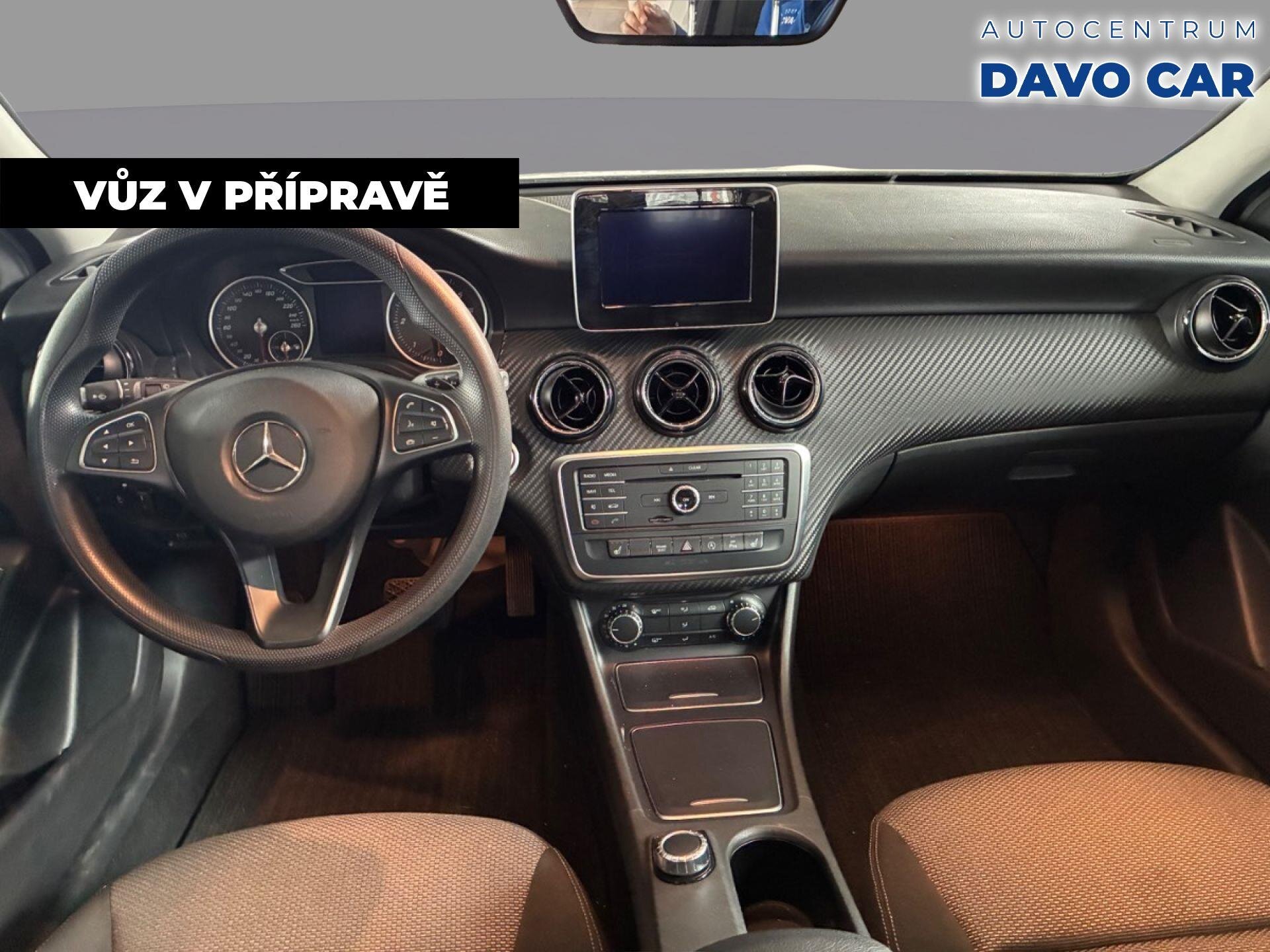 Mercedes-Benz GLA SUV / Terénní 2,1 l 100 kw