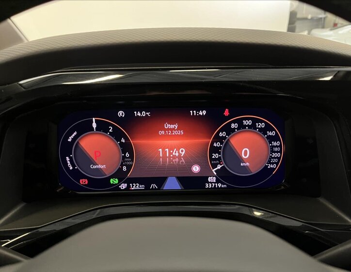 Volkswagen Multivan 13