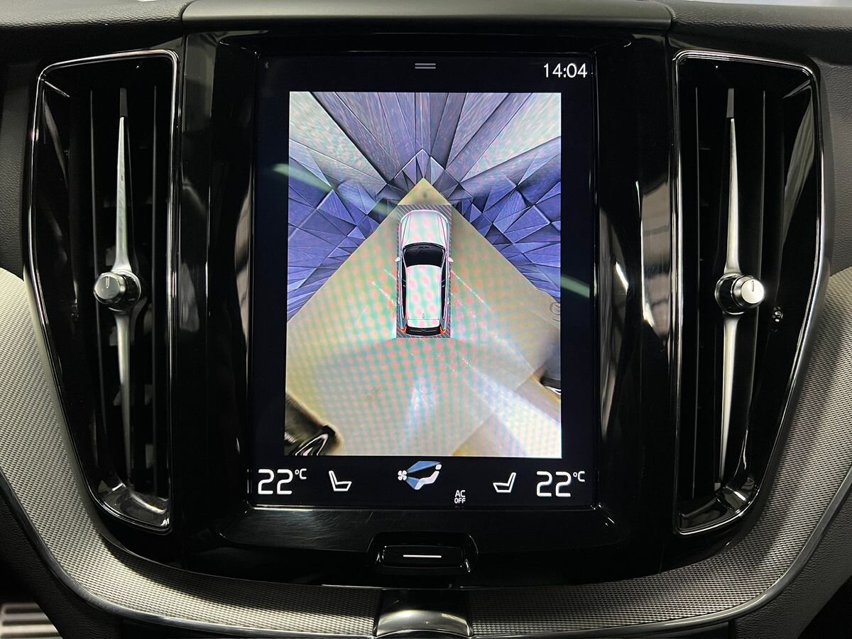 Volvo XC60 SUV / Terénní 2,0 l 288 kw