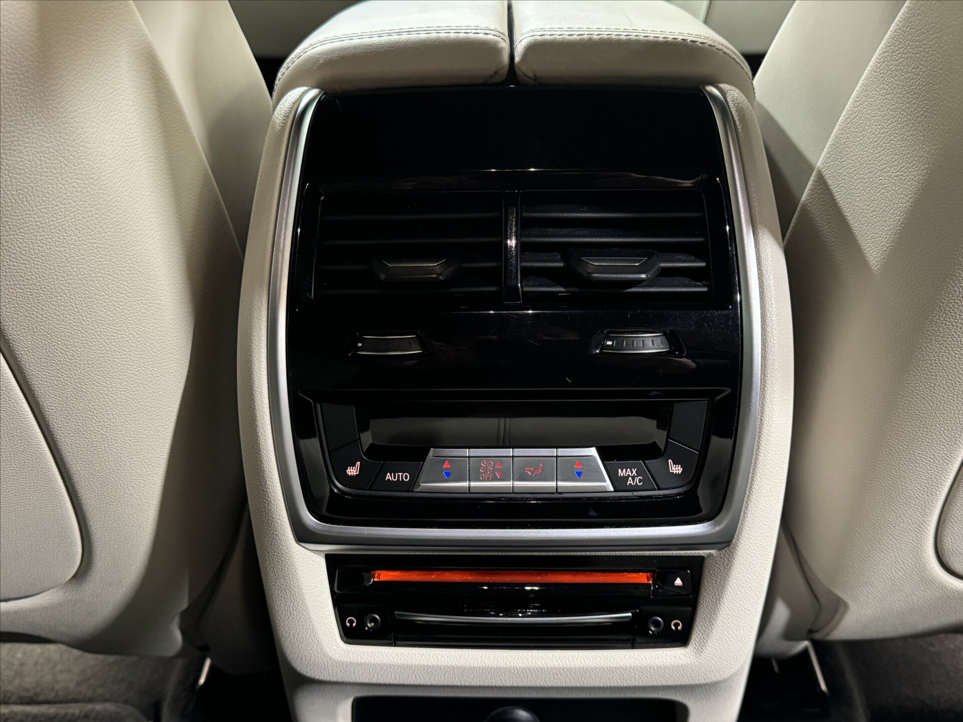 BMW X6 SUV / Terénní 3,0 l 250 kw