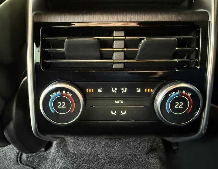 Land Rover Range Rover SUV / Terénní 3,0 l 221 kw