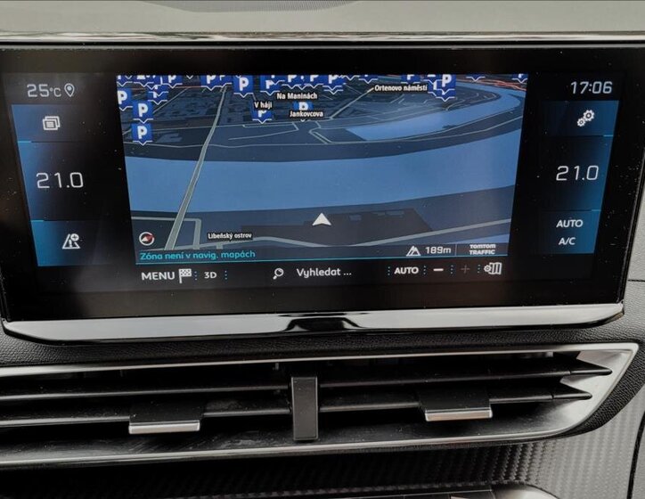 Peugeot 3008 SUV / Terénní 1,5 l 96 kw