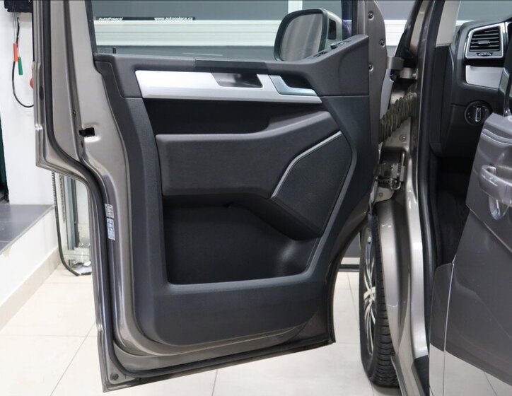 Volkswagen Multivan VAN / Minibus 2,0 l 150 kw