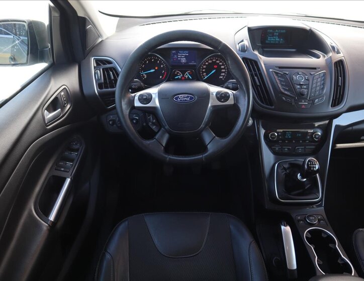 Ford Kuga SUV / Terénní 1,6 l 110 kw