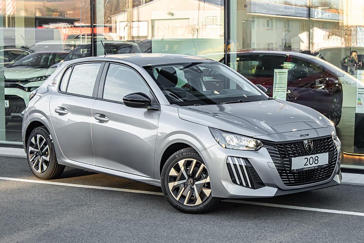 Peugeot 208 Hatchback 1,2 l 81 kw