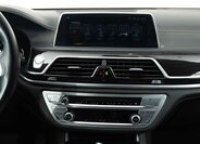 BMW Řada 7 Sedan 4,4 l 330 kw