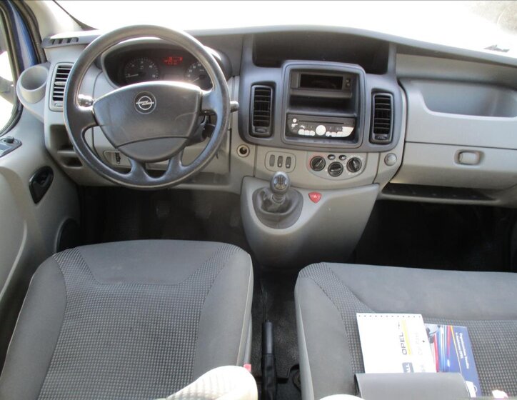 Opel Vivaro Kombi 2,0 l 84 kw