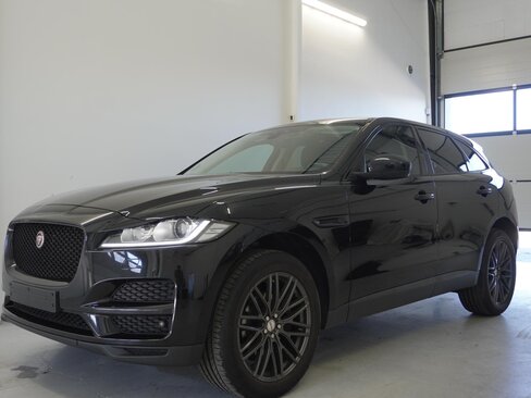 Jaguar F-Pace SUV / Terénní 2,0 l 132 kw