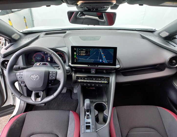 Toyota C-HR CUV / Crossover 2,0 l 112 kw