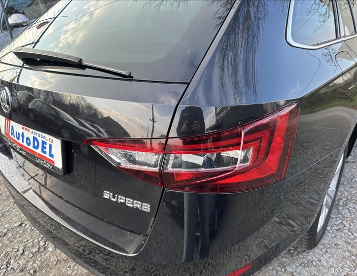 Škoda Superb Kombi 2,0 l 140 kw