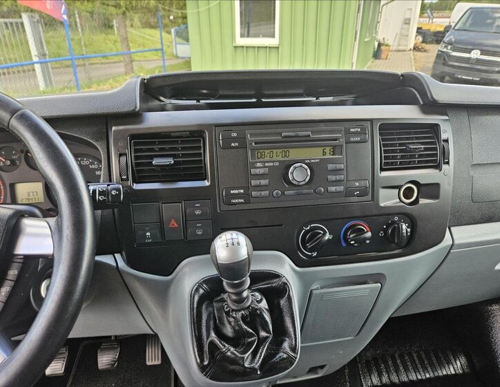 Ford Transit Kombi 2,2 l 74 kw