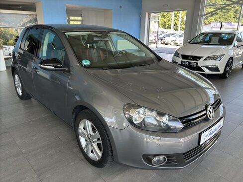 Volkswagen Golf Hatchback 1,2 l 77 kw