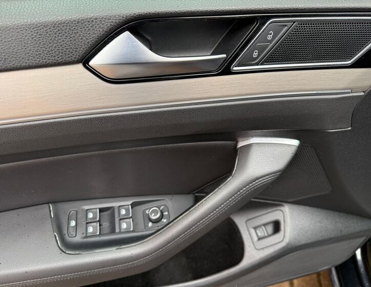 Volkswagen Passat Sedan 2,0 l 110 kw