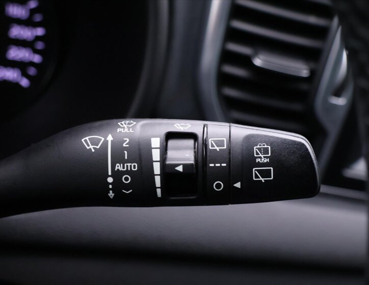 KIA Sportage SUV 2,0 l 136 kw